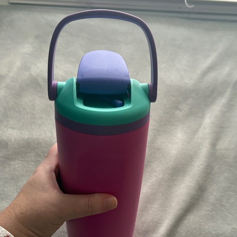 Owala Special Edition 30 oz Sway - Shocking Grape - Picture 7 of 12